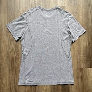 Lululemon Gray Short Sleeve Athletic Shirt, Men’s Exercise Top